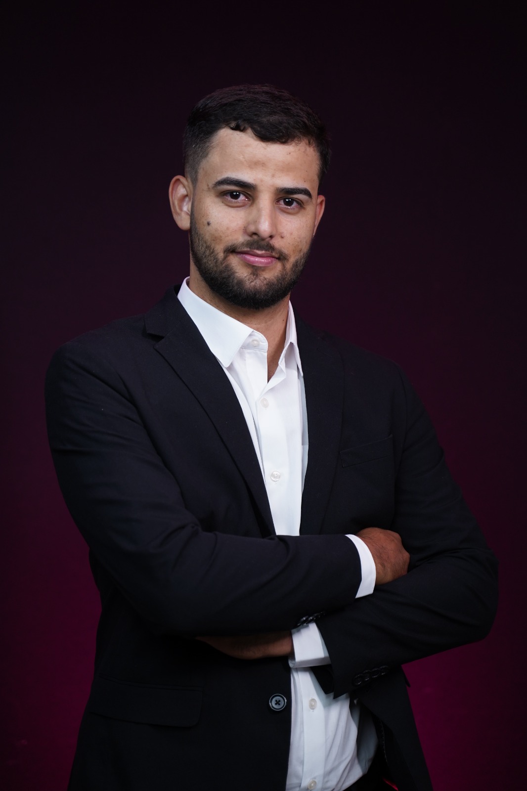 Dr. Alex Jesus em retrato formal
